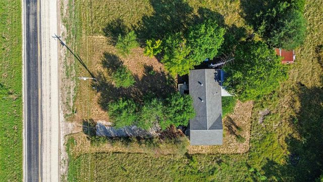 9415 State Highway 50, Ladonia, TX 75449