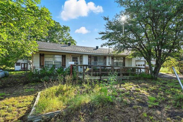 9415 State Highway 50, Ladonia, TX 75449