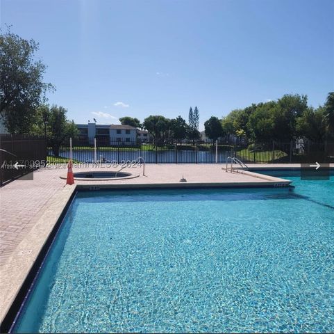 10875 NW 7th St 23-36, Miami, FL 33172