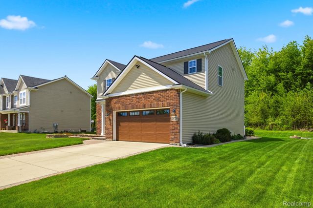 28720 Apple Blossom Drive, Huron Charter Township, MI 48134