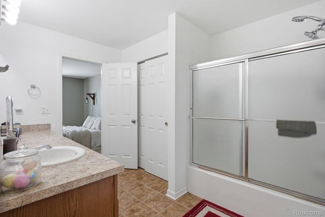 28720 Apple Blossom Drive, Huron Charter Township, MI 48134