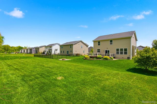 28720 Apple Blossom Drive, Huron Charter Township, MI 48134