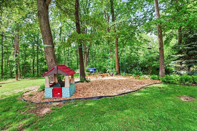 13289 Trail Creek, Coopersville, MI 49404