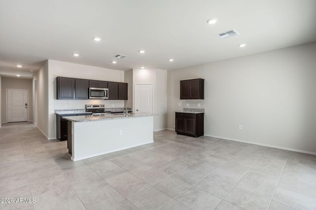 17446 W ILLINI Street, Goodyear, AZ 85338