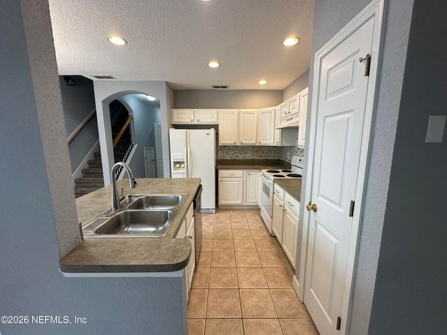 1827 LAGO DEL SUR Drive, Middleburg, FL 32068