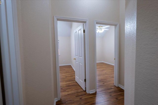8227 Broken Branch DR, Round Rock, TX 78681