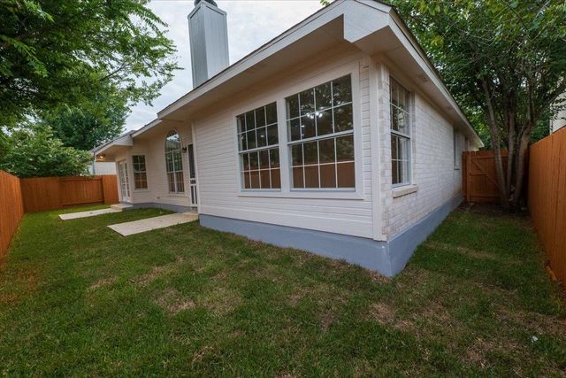 8227 Broken Branch DR, Round Rock, TX 78681