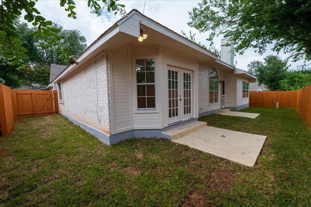 8227 Broken Branch DR, Round Rock, TX 78681