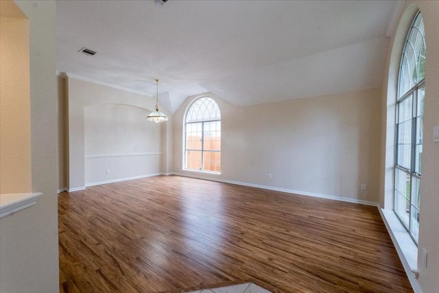 8227 Broken Branch DR, Round Rock, TX 78681