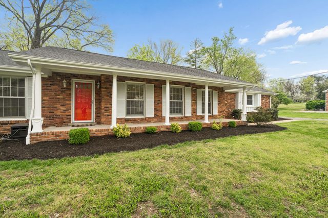 1518 Lipscomb Dr, Brentwood, TN 37027