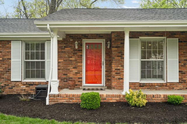 1518 Lipscomb Dr, Brentwood, TN 37027