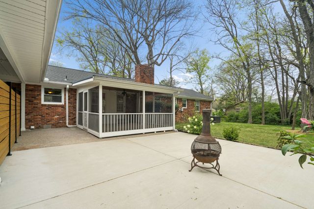 1518 Lipscomb Dr, Brentwood, TN 37027