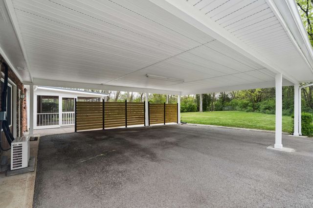 1518 Lipscomb Dr, Brentwood, TN 37027