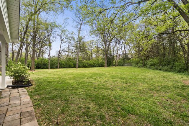 1518 Lipscomb Dr, Brentwood, TN 37027