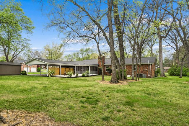 1518 Lipscomb Dr, Brentwood, TN 37027