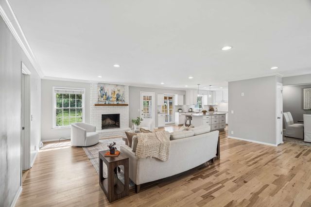 1518 Lipscomb Dr, Brentwood, TN 37027