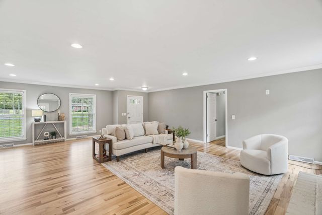 1518 Lipscomb Dr, Brentwood, TN 37027