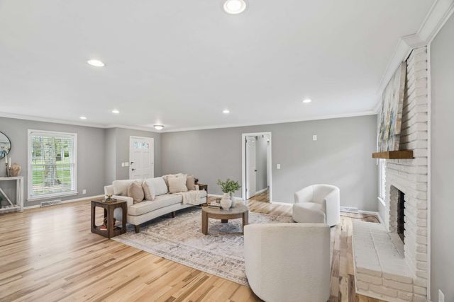 1518 Lipscomb Dr, Brentwood, TN 37027