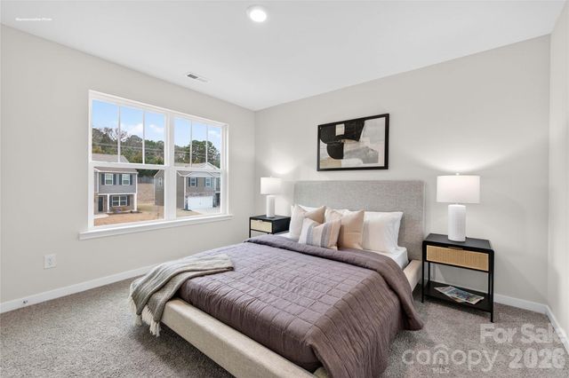 760 14th Avenue Court NE, Hickory, NC 28601