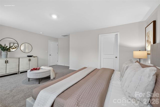 760 14th Avenue Court NE, Hickory, NC 28601