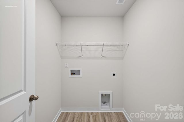 760 14th Avenue Court NE, Hickory, NC 28601