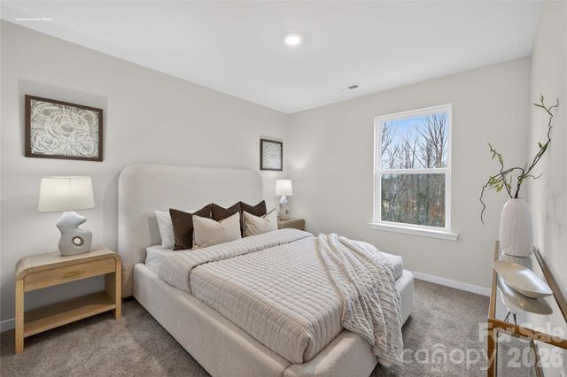 760 14th Avenue Court NE, Hickory, NC 28601