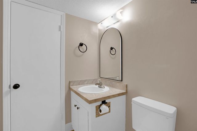 5516 Lakeshore Drive 406, Columbia, SC 29206