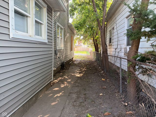 67 N Warman Avenue, Indianapolis, IN 46222