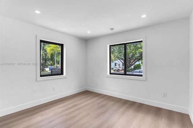 4353 SW 2nd St, Miami, FL 33134