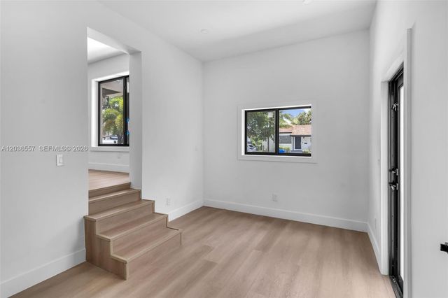 4353 SW 2nd St, Miami, FL 33134
