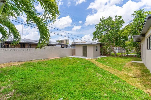 4353 SW 2nd St, Miami, FL 33134