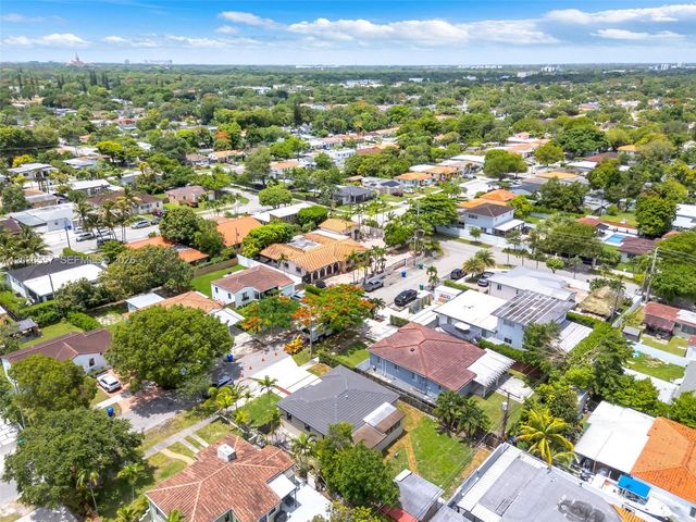 4353 SW 2nd St, Miami, FL 33134
