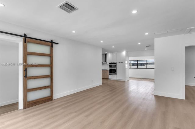 4353 SW 2nd St, Miami, FL 33134