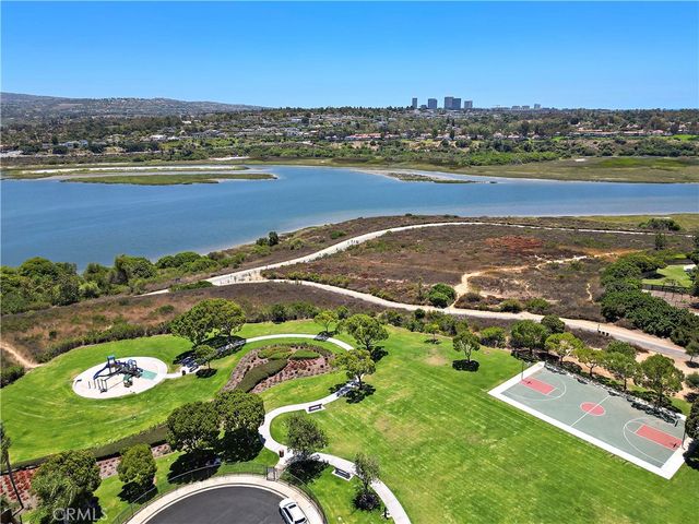 38 Cormorant, Newport Beach, CA 92660