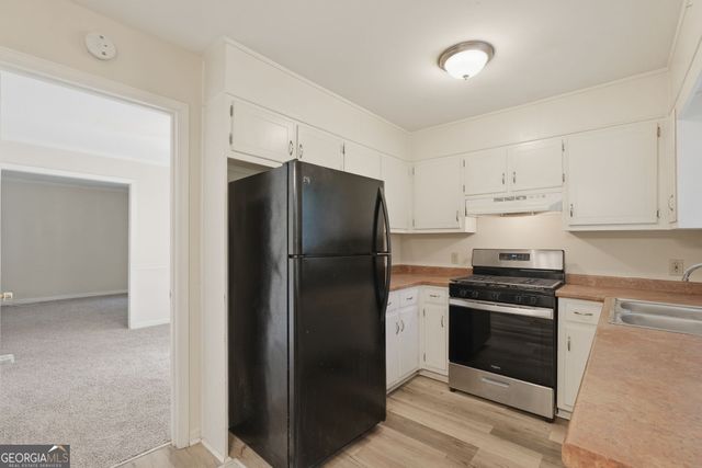 1036 Huntingdon Court, Stone Mountain, GA 30083