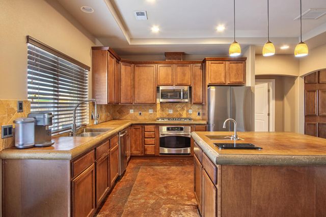 7225 Adobe Road, 29 Palms, CA 92277