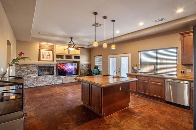 7225 Adobe Road, 29 Palms, CA 92277