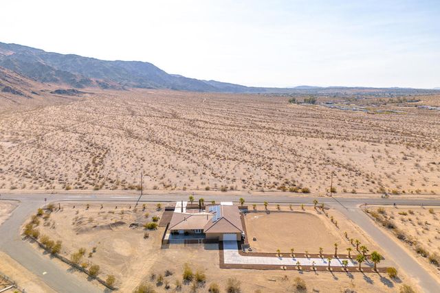 7225 Adobe Road, 29 Palms, CA 92277