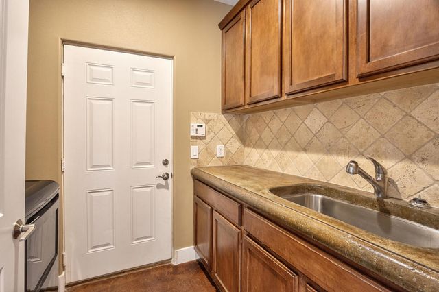 7225 Adobe Road, 29 Palms, CA 92277