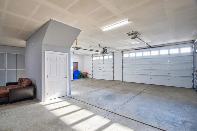 7225 Adobe Road, 29 Palms, CA 92277