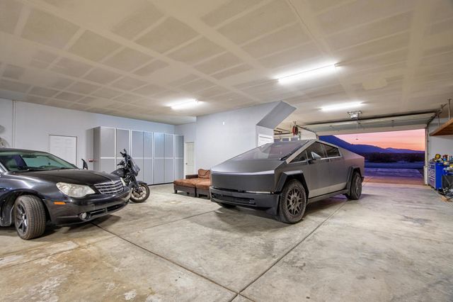 7225 Adobe Road, 29 Palms, CA 92277