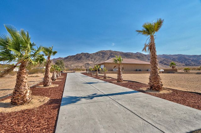 7225 Adobe Road, 29 Palms, CA 92277