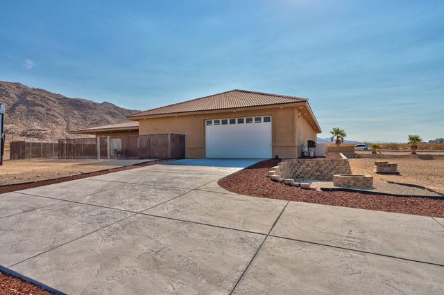 7225 Adobe Road, 29 Palms, CA 92277