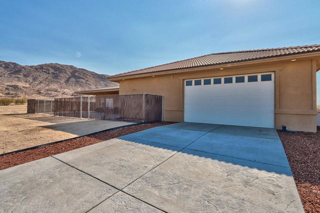7225 Adobe Road, 29 Palms, CA 92277