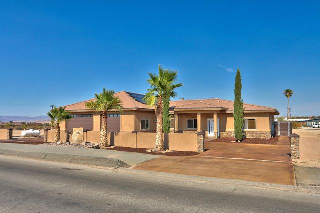 7225 Adobe Road, 29 Palms, CA 92277