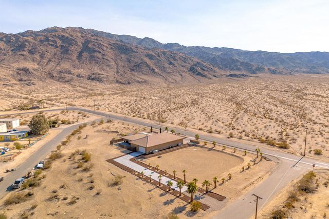 7225 Adobe Road, 29 Palms, CA 92277
