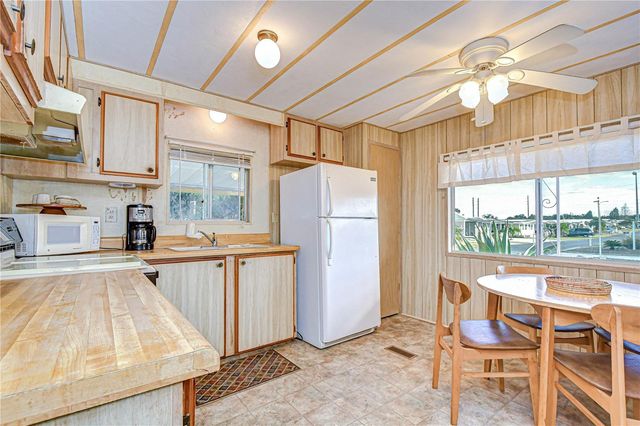 35023 ZEPHYR SHORES DRIVE, Zephyrhills, FL 33541