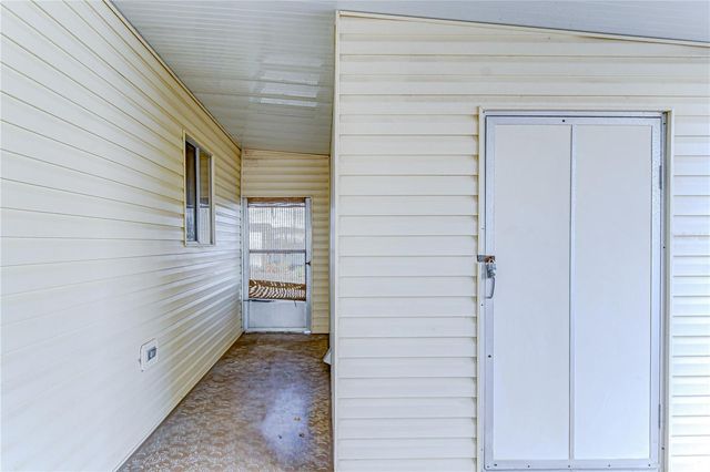 35023 ZEPHYR SHORES DRIVE, Zephyrhills, FL 33541