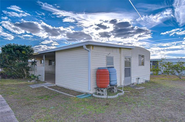 35023 ZEPHYR SHORES DRIVE, Zephyrhills, FL 33541