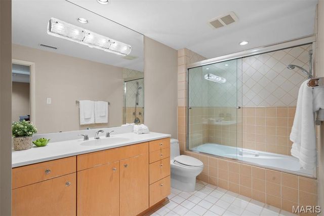 1800 W Adams Avenue, Kirkwood, MO 63122